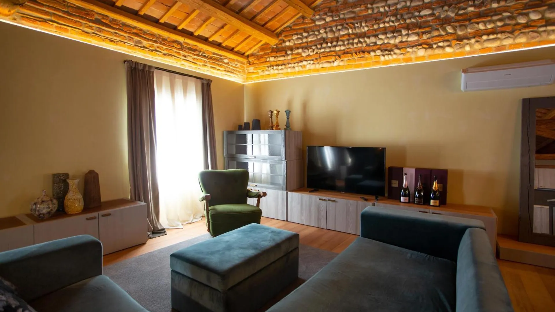 La Casa Di Loto Suite Cittadella 0*,  Italy